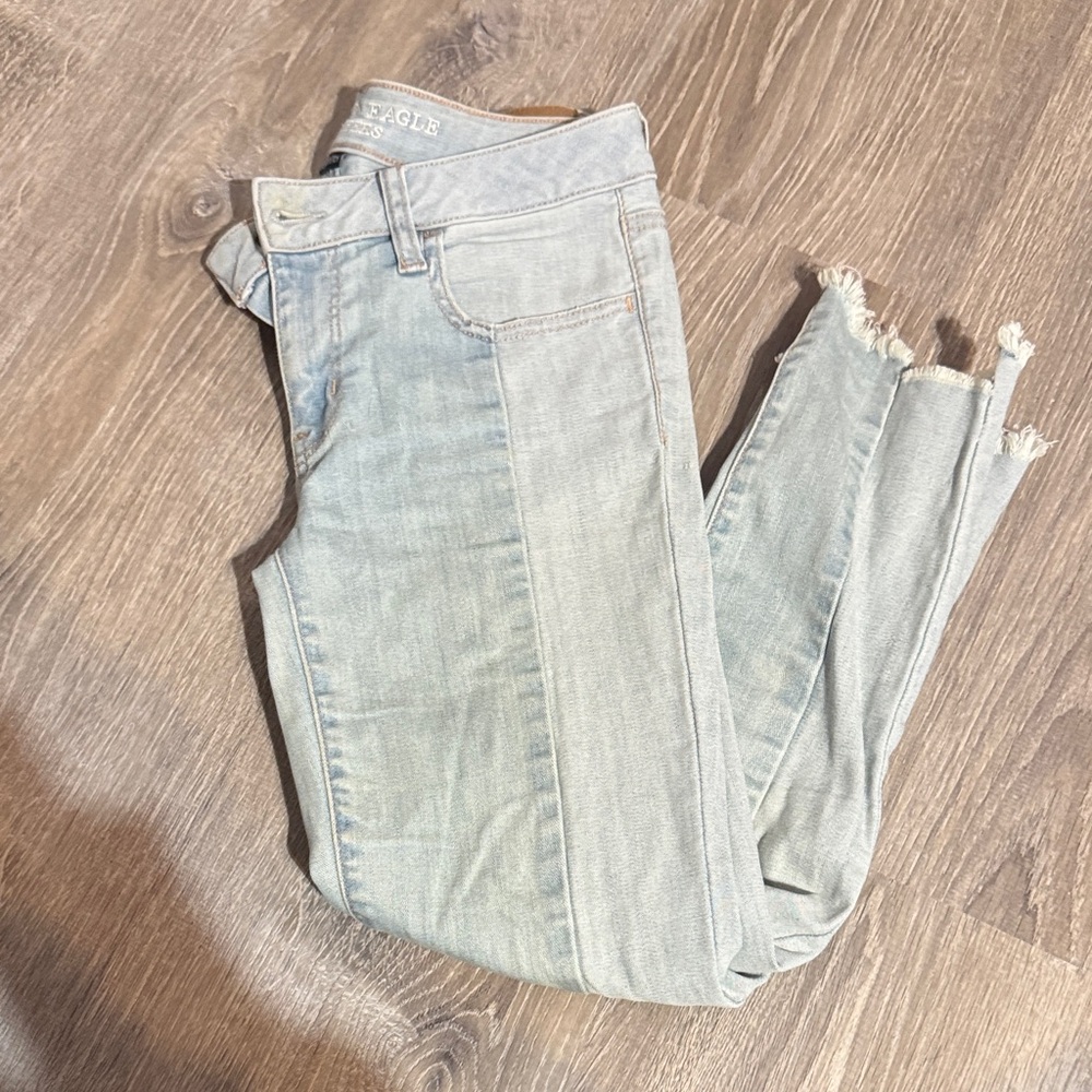 American Eagle Light Denim Cropped Jeans